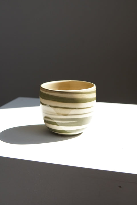 Swirl earthenware green white cappuccino cups (2 pieces)