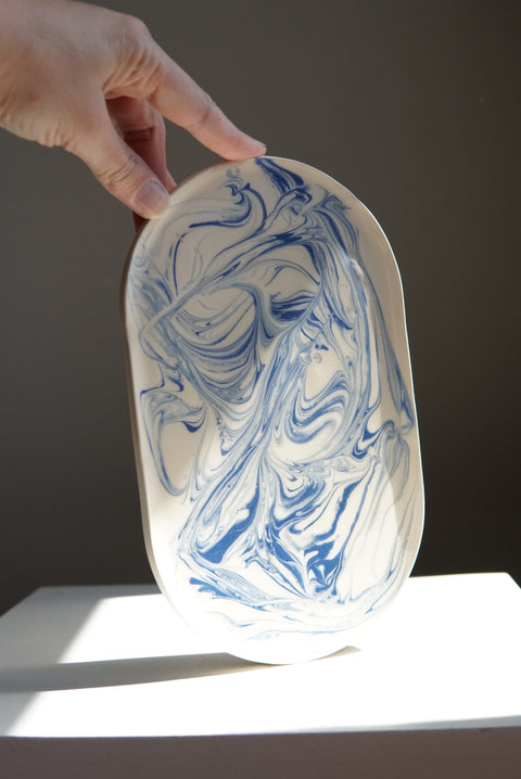 Swirl serving platter blue