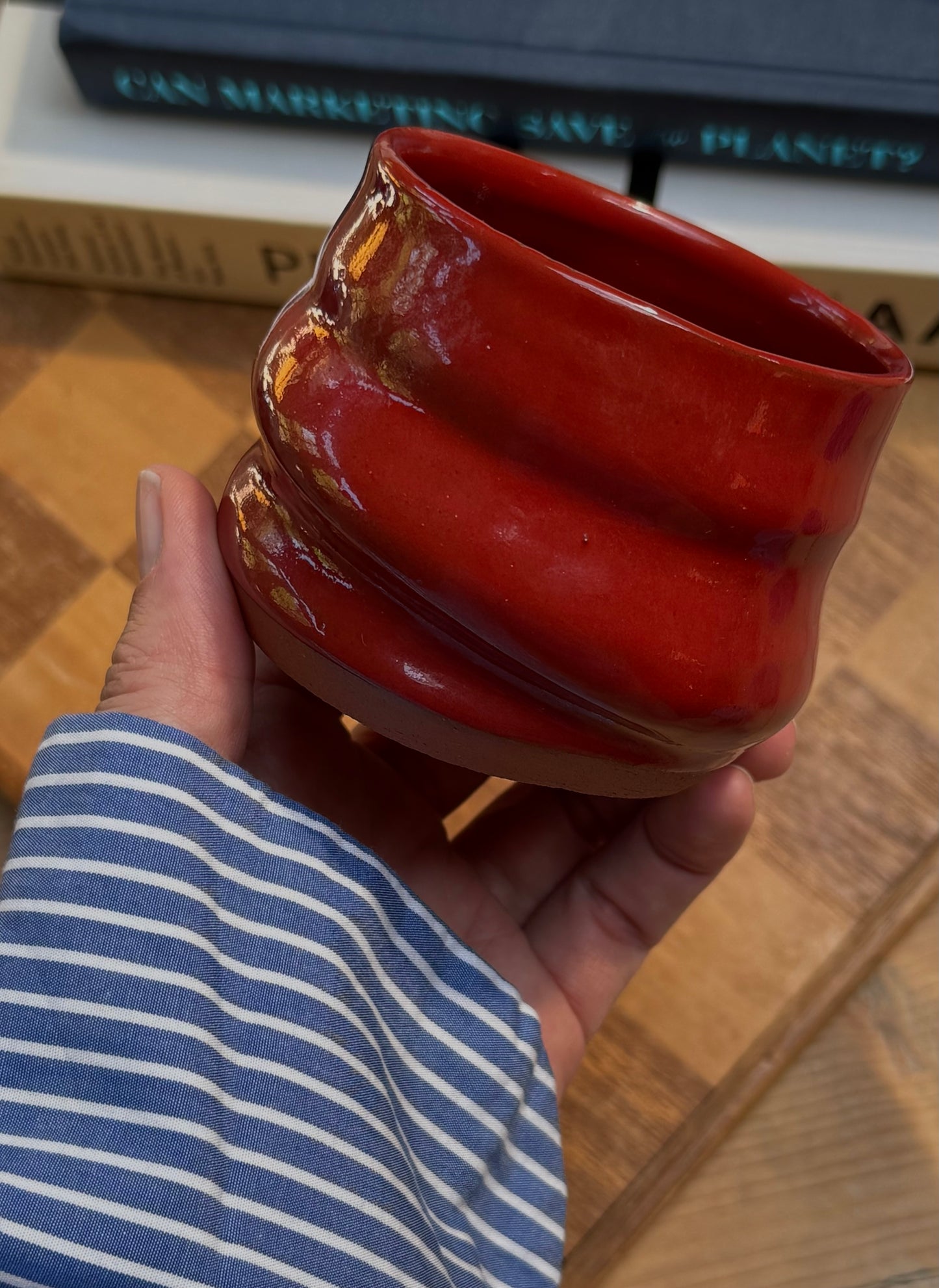 Red wobble cappuccino cup  (2 pieces)