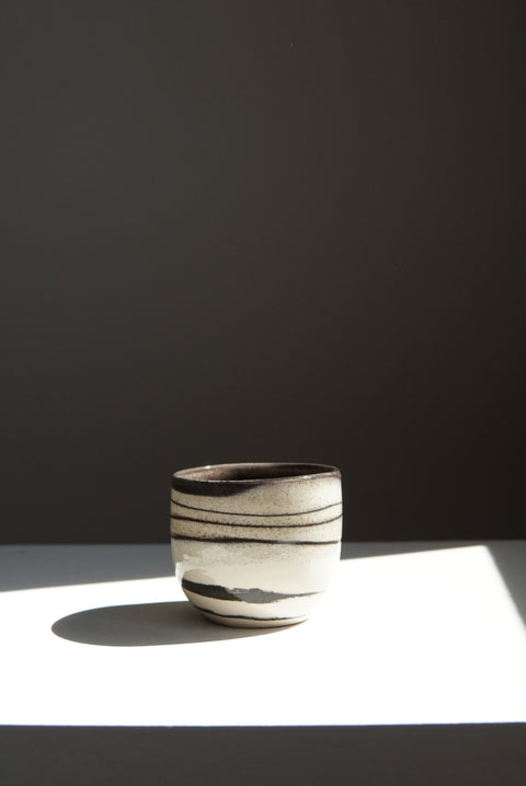 Swirl stoneware black white coffee cups GLAZED (2 pieces)