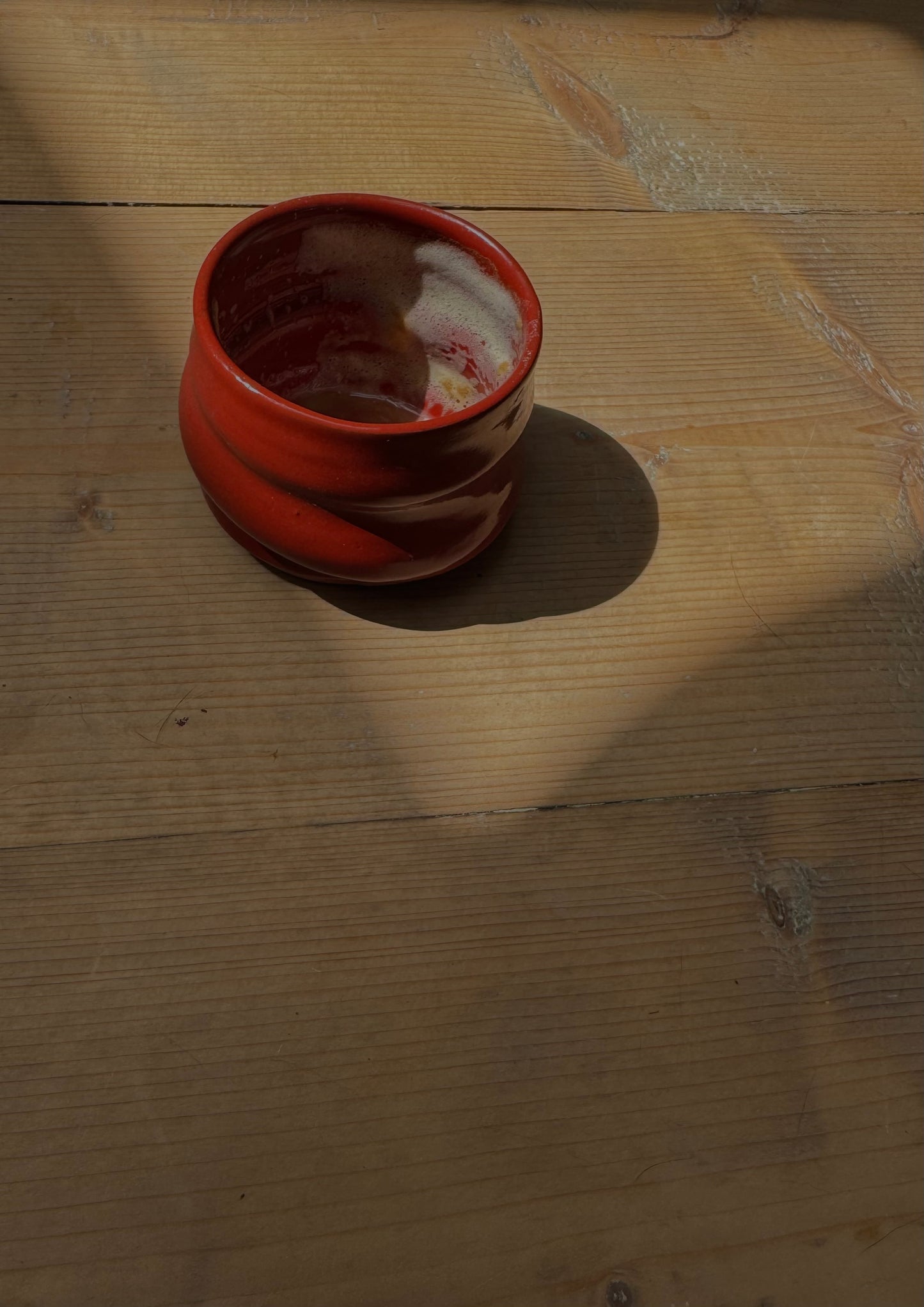 Red wobble cappuccino cup  (2 pieces)